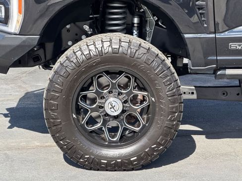 Used 2023 Ford F350 Lariat w/ Lariat Ultimate Package image 32