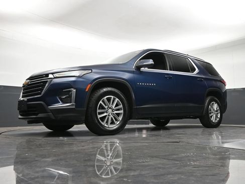 Used 2023 Chevrolet Traverse LT w/ LPO, Floor Liner Package AWD/4WD image 24