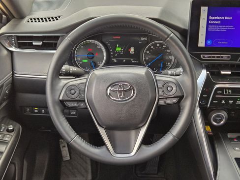 Used 2023 Toyota Venza XLE AWD/4WD image 14