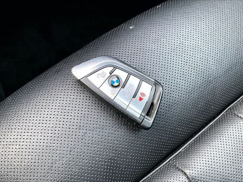Used 2022 BMW X5 xDrive40i AWD/4WD image 31