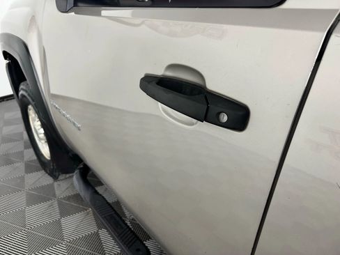 Used 2007 Chevrolet Silverado 2500 LT w/ 1LT Convenience Package image 20