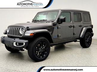Used 2025 Jeep Wrangler Unlimited Sahara w/ Safety Group AWD/4WD video 1