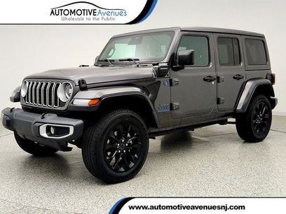 Used 2025 Jeep Wrangler Unlimited Sahara w/ Safety Group