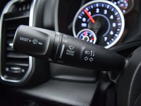 Used 2025 RAM 1500 Big Horn AWD/4WD image 38