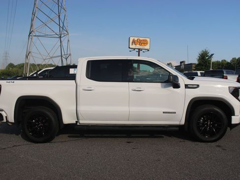 Used 2024 GMC Sierra 1500 Elevation AWD/4WD image 8