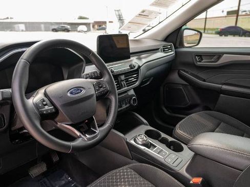 Certified 2024 Ford Escape Active FWD image 13