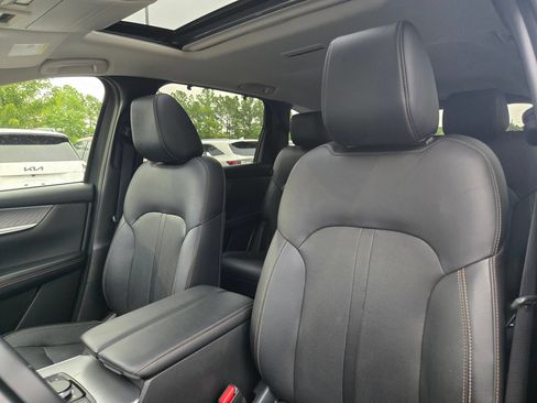 Used 2024 MAZDA CX-90 3.3 Turbo w/ Preferred Plus AWD/4WD image 24