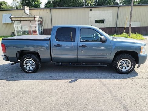 Used 2011 Chevrolet Silverado 1500 LS AWD/4WD image 11