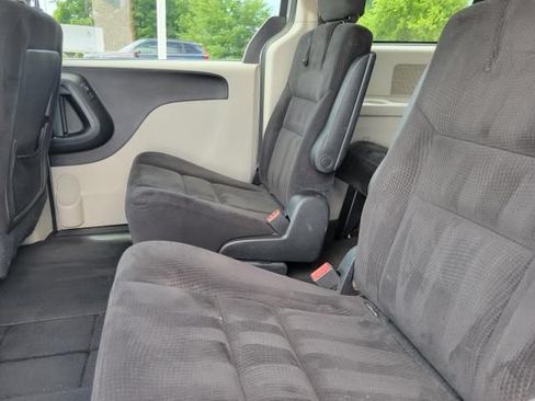 Used 2014 Dodge Grand Caravan SXT FWD image 9