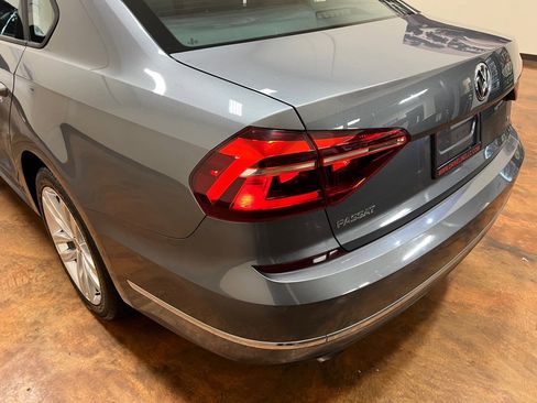 Used 2019 Volkswagen Passat 2.0T Wolfsburg w/ Wheels & Sunroof Package image 42