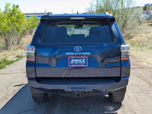 Used 2022 Toyota 4Runner SR5 Premium image 7