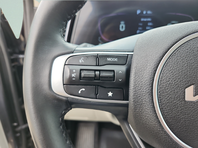 Certified 2023 Kia Sportage EX FWD image 21