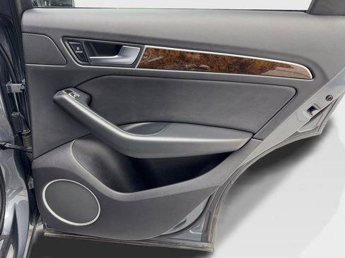 Used 2015 Audi Q5 2.0T Premium Plus w/ Technology Package image 42