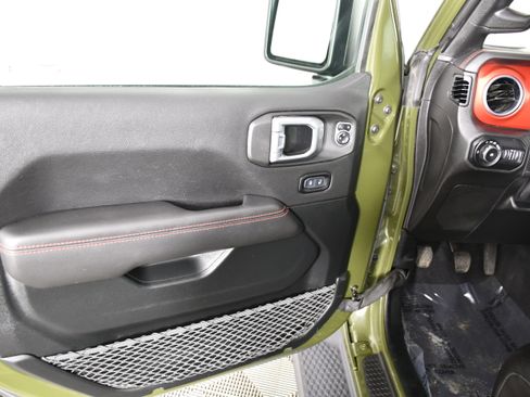 Used 2021 Jeep Wrangler Unlimited Rubicon image 39