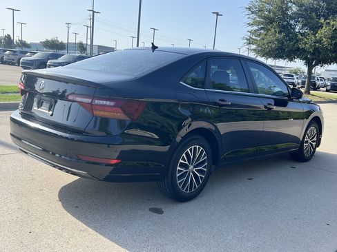 Used 2019 Volkswagen Jetta SE FWD image 9
