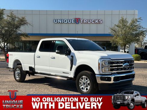 Used 2025 Ford F350 Lariat image 3