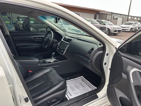 Used 2018 Nissan Altima 2.5 SL FWD image 12