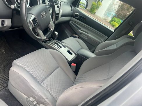 Used 2012 Toyota Tacoma 4x4 Double Cab w/ TRD Sport Pkg image 11