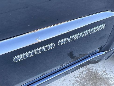 Used 2019 Jeep Grand Cherokee Overland image 28