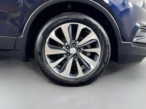 Used 2022 Buick Encore Preferred w/ Safety Package AWD/4WD image 33