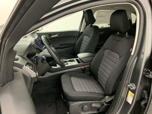 New 2024 Ford Edge SE image 7