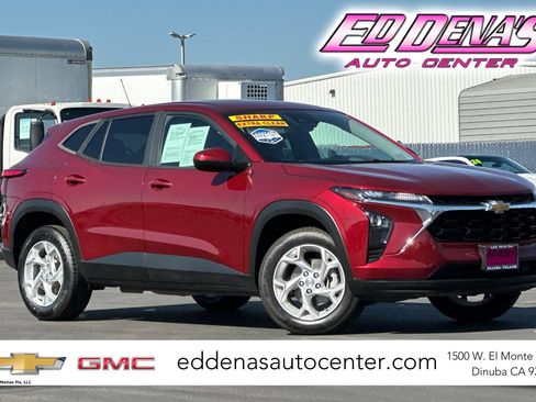 Used 2024 Chevrolet Trax LS w/ LS Convenience Package FWD image 1