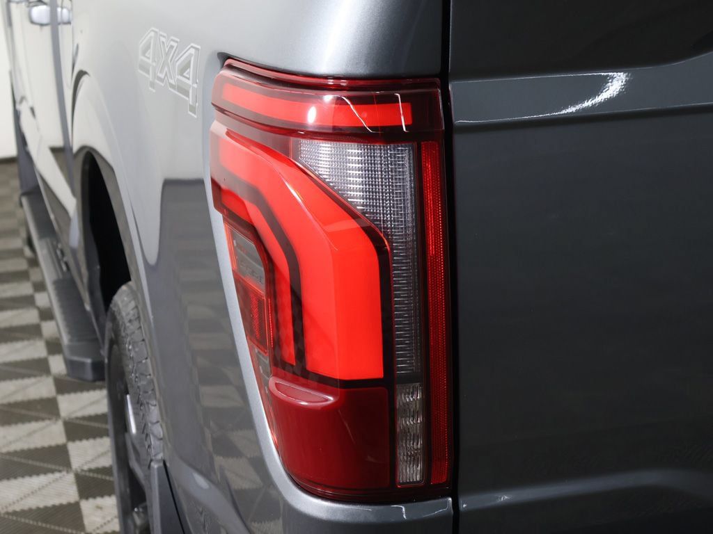 Used 2025 Ford F150 Lariat AWD/4WD image 19