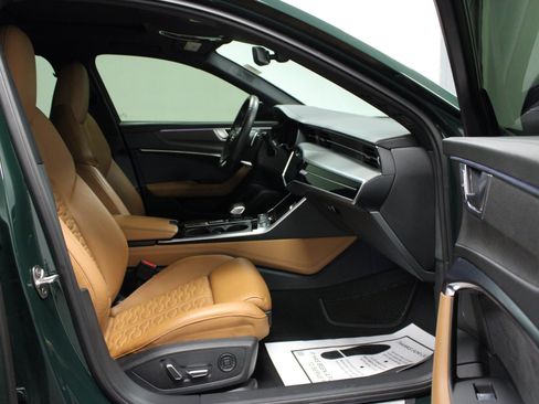 Used 2023 Audi RS 6 AWD/4WD image 16