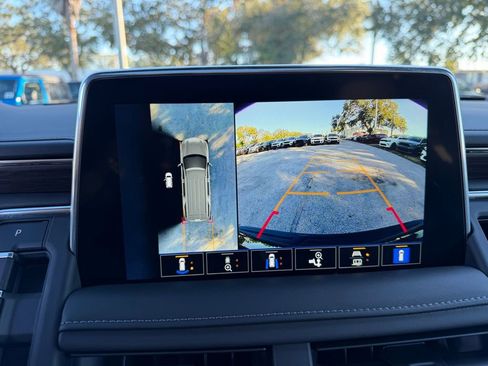 Used 2023 Chevrolet Tahoe Z71 w/ Z71 Off-Road Package image 22