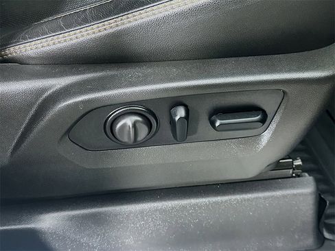 Used 2022 GMC Sierra 2500 AT4 w/ Gooseneck/5TH Wheel Package image 21