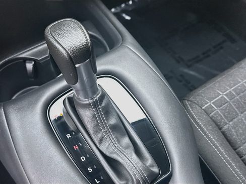 Used 2024 Honda HR-V LX image 15