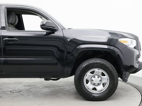 Used 2023 Toyota Tacoma SR w/ SR Convenience Package AWD/4WD image 10