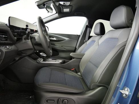 New 2026 Buick Envista Sport Touring w/ Convenience I Package FWD image 11