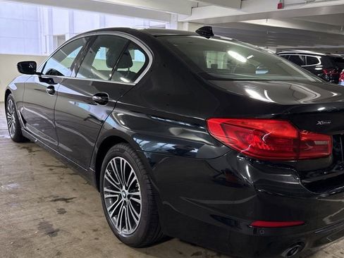 Used 2019 BMW 530i xDrive w/ Convenience Package AWD/4WD image 4