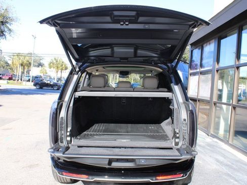 Used 2023 Land Rover Range Rover SE image 39