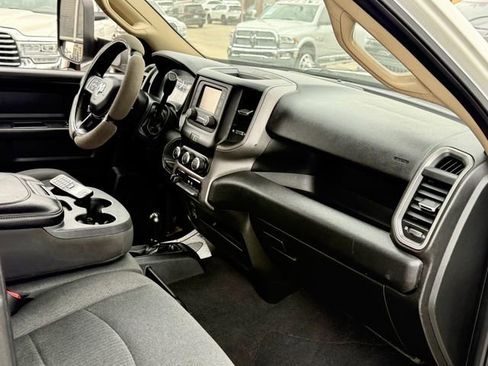Used 2019 RAM 3500 Tradesman image 17
