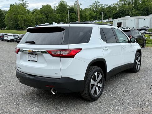 Certified 2021 Chevrolet Traverse LT w/ LT Premium Package AWD/4WD image 6
