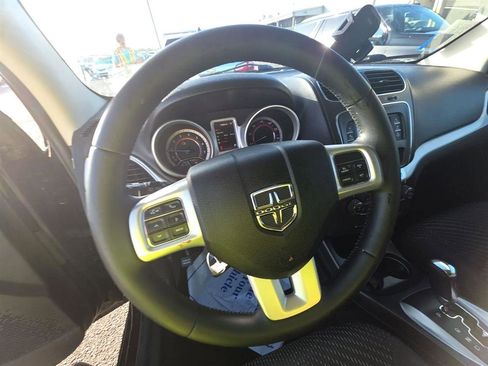 Used 2015 Dodge Journey SXT w/ Flexible Seating Group image 16