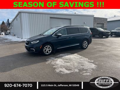Used 2022 Chrysler Pacifica Limited