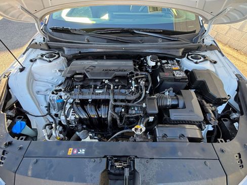 Used 2025 Kia K4 LXS image 32