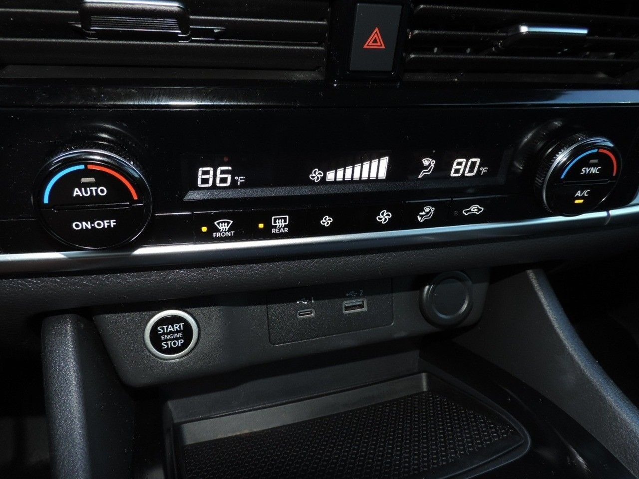 Used 2022 Nissan Rogue SV FWD image 23