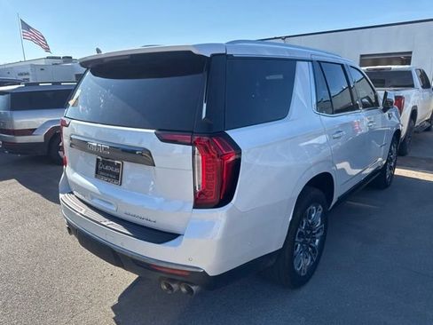 Used 2023 GMC Yukon Denali Ultimate AWD/4WD image 6