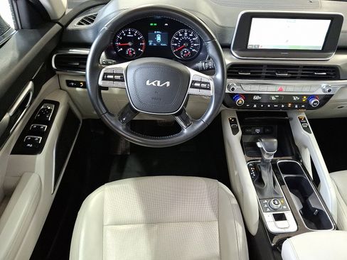 Used 2022 Kia Telluride S image 14
