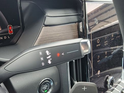 New 2026 GMC Acadia Denali image 24