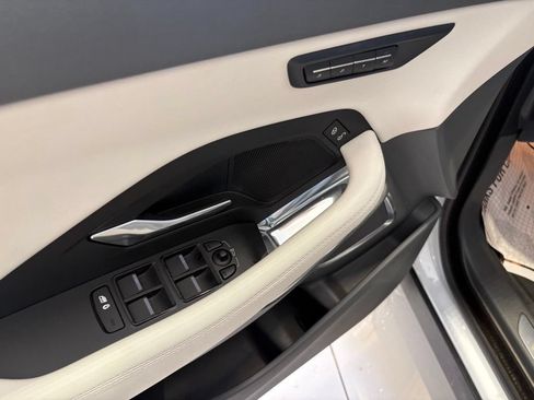 Used 2019 Jaguar E-PACE SE AWD/4WD image 39