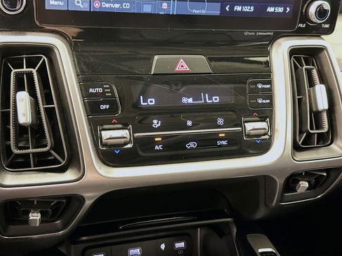 Used 2023 Kia Sorento S w/ Panoramic Sunroof Package AWD/4WD image 24