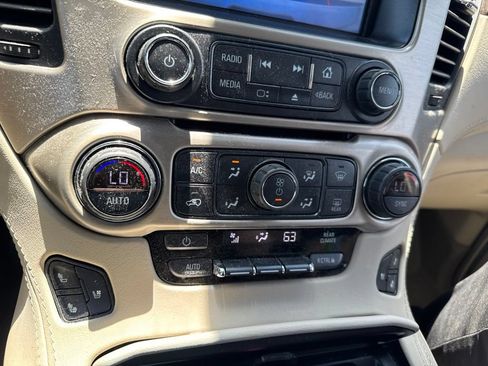 Used 2018 GMC Yukon Denali w/ Open Road Package AWD/4WD image 37