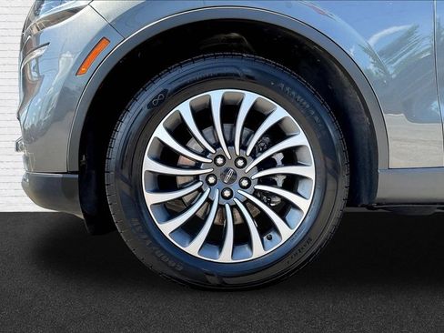 Used 2020 Lincoln Aviator Reserve w/ Elements Package Plus AWD/4WD image 31