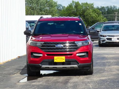 Used 2020 Ford Explorer XLT w/ Equipment Group 202A AWD/4WD image 5