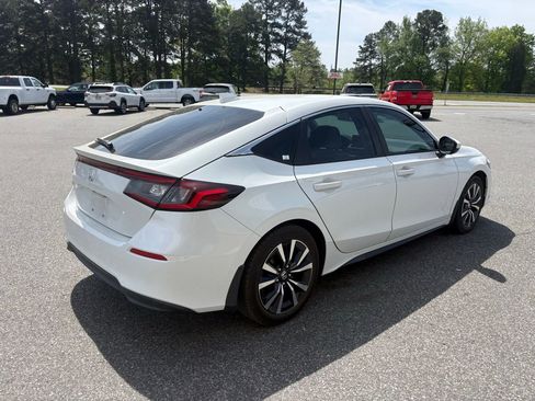 Used 2024 Honda Civic EX-L image 8